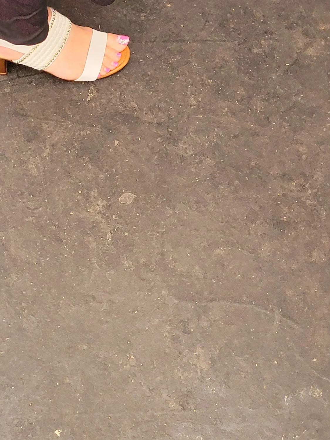 Gilf feet image 3
