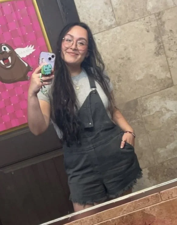 Amateur Latina Wife image 11