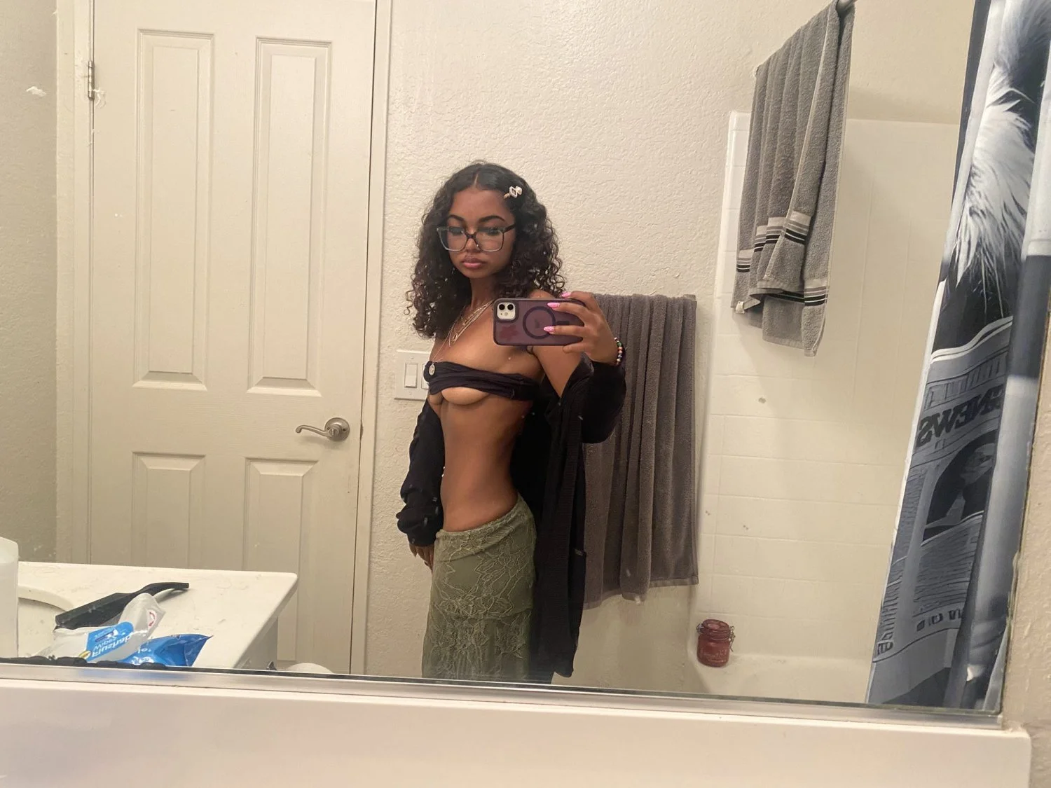 Pyt Twitter slut showing off tits image 35
