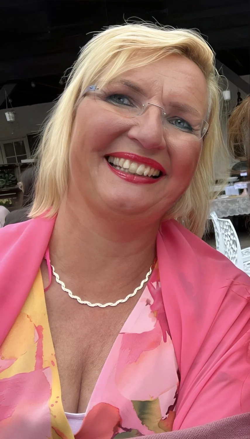 Beautiful Dutch married whore image 28