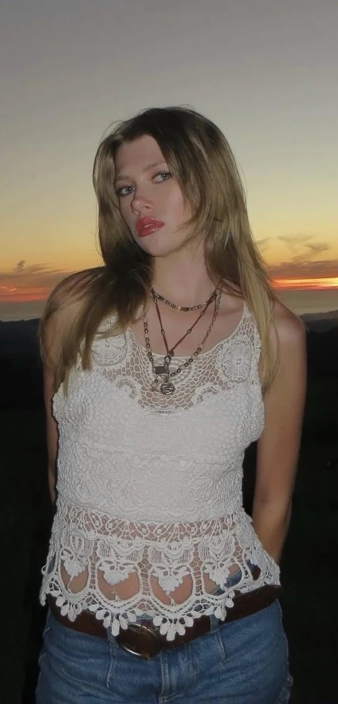 Petite white TikTok slut , dm me if you know image 10