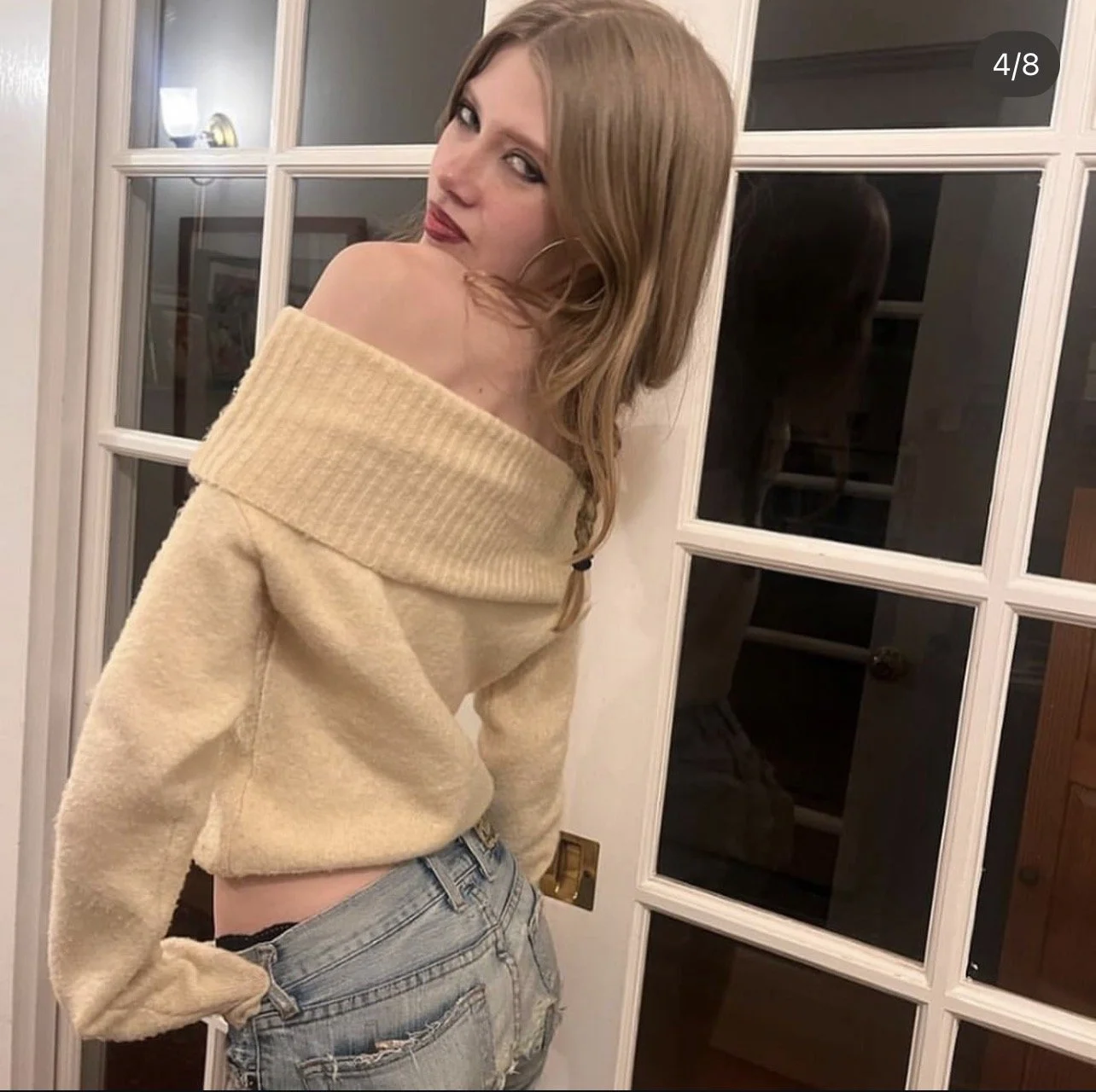 Petite white TikTok slut , dm me if you know image 3