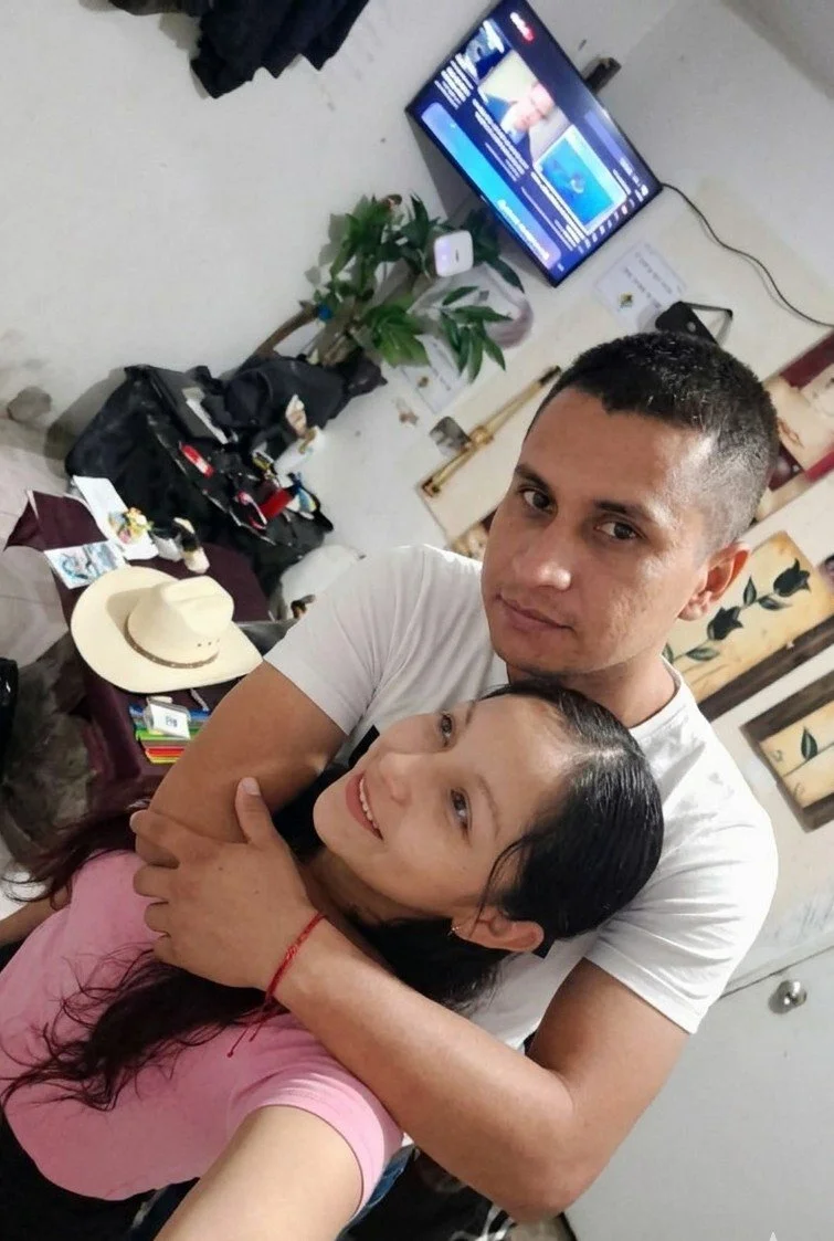 De ser amigos a ser socios pero nimodo le baje la vieja ami amigo y primero el placer y ella image 11