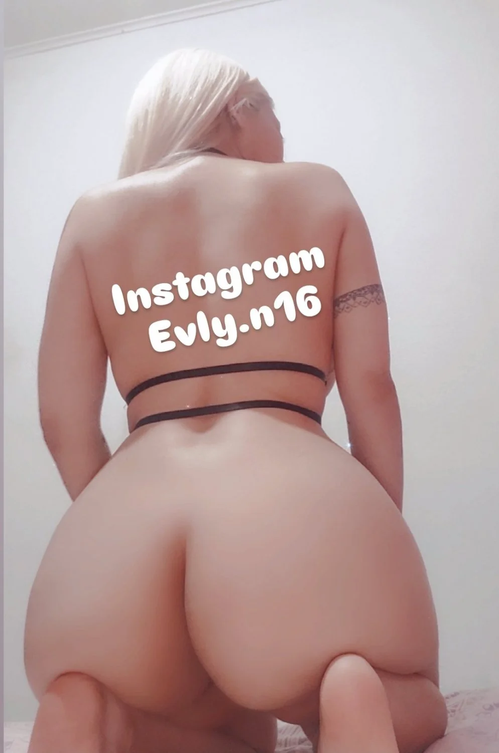 eve g culona y tetona image 7