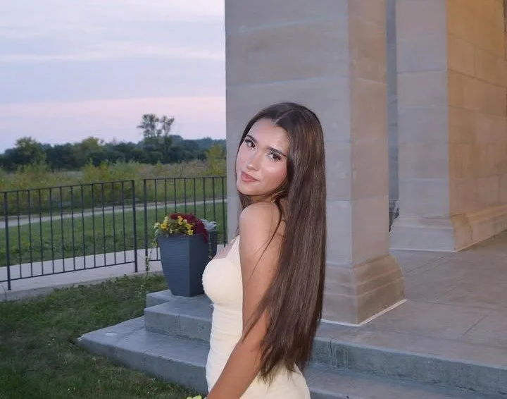 pretty girl Gracie (Maxy's friend) image 2