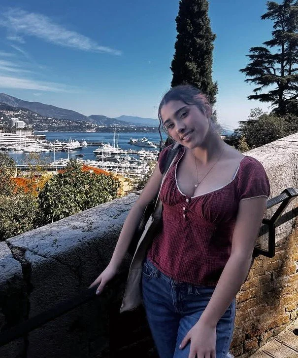 pretty girl Gracie (Maxy's friend) image 3