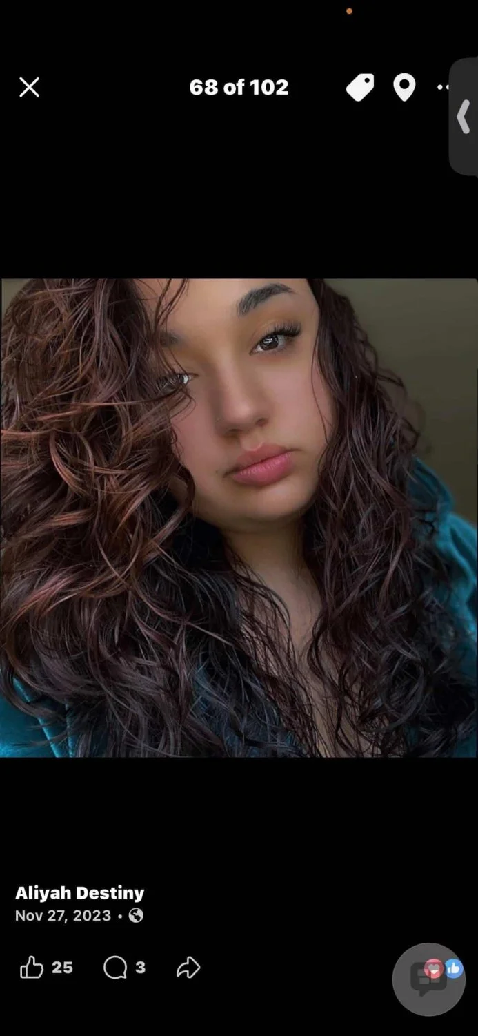 A nude photo of his girlfriend sent from my follower image 6