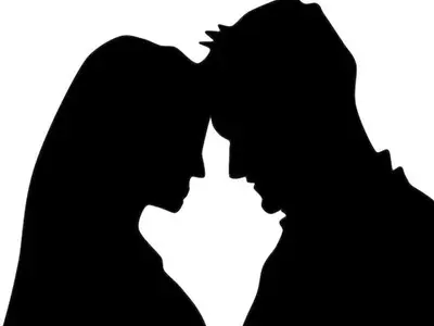 Estamos a procura de outros casais, Chama DM 🔥🔥🔥 cover image