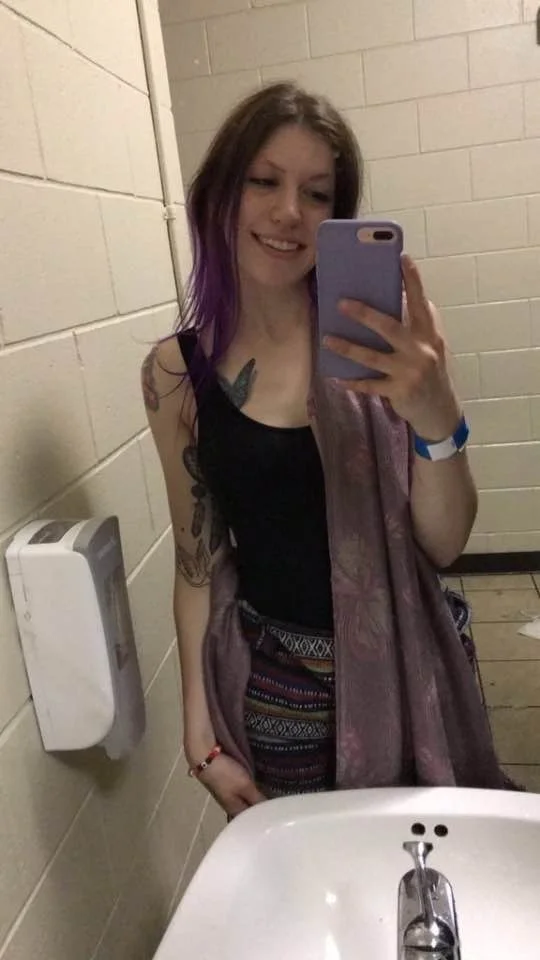 Stefanie 30 image 9