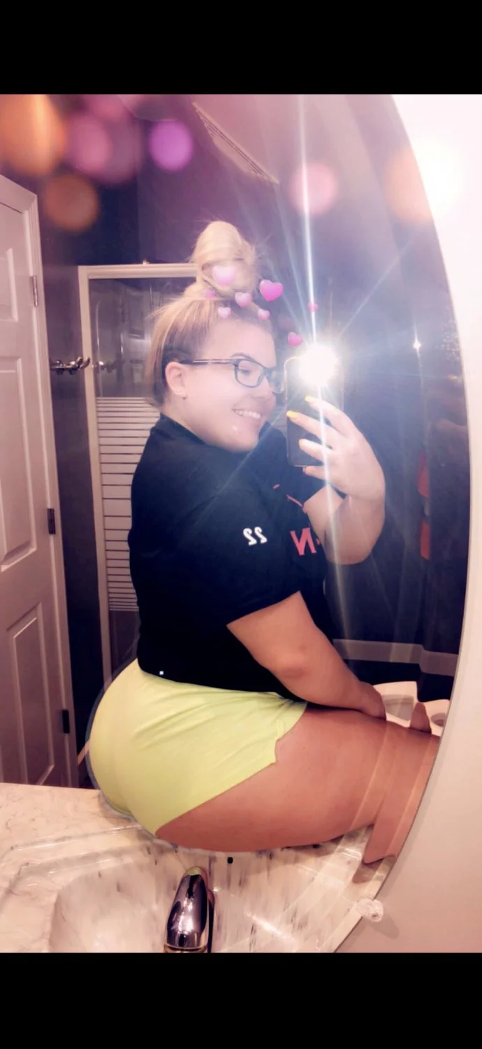 Kylie from Chicago Humboldt park if u got more let’s trade image 4