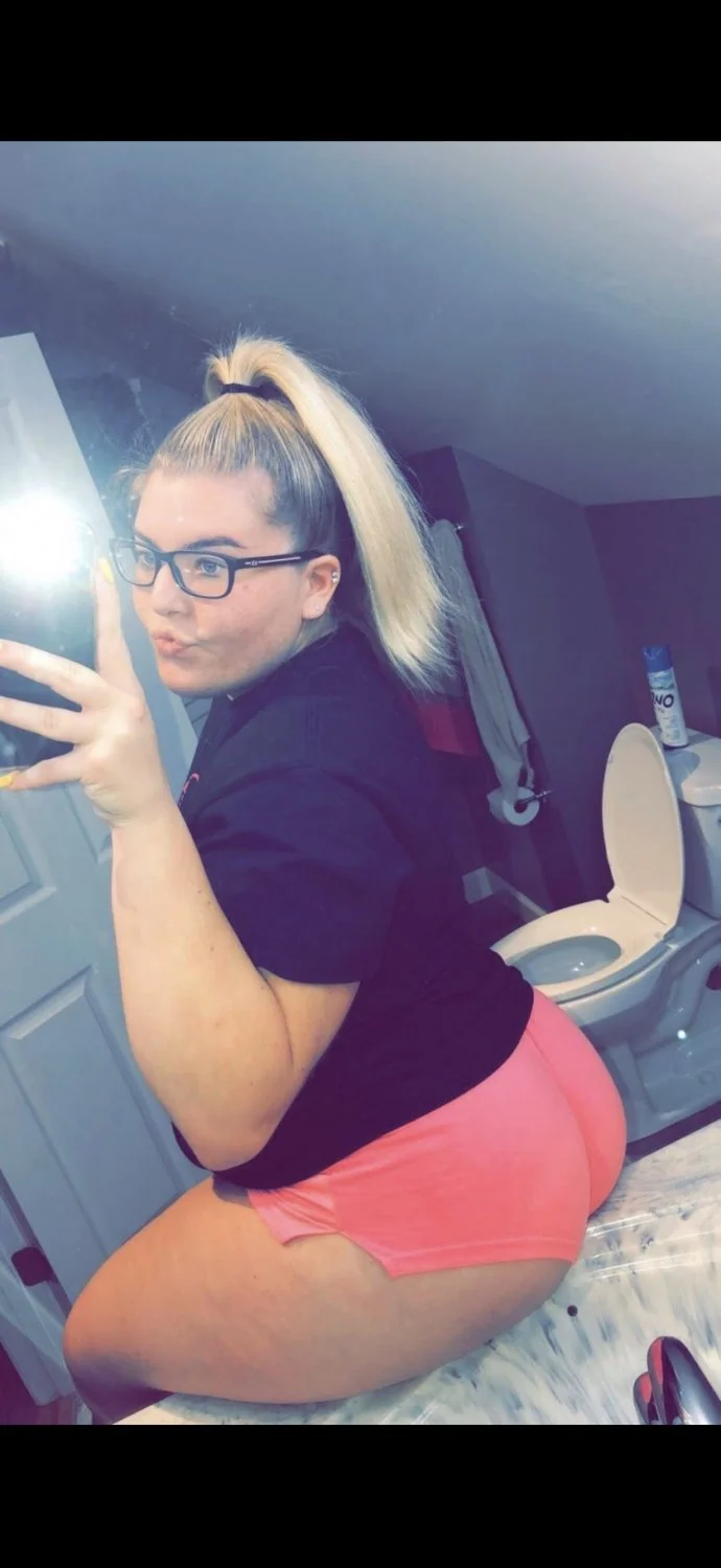 Kylie from Chicago Humboldt park if u got more let’s trade image 8