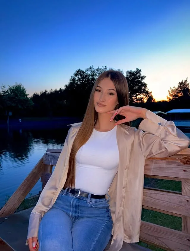 Bosnian whore Sabira H. image 11