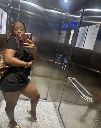 Novinha Angolana Gostosa🔥 cover image