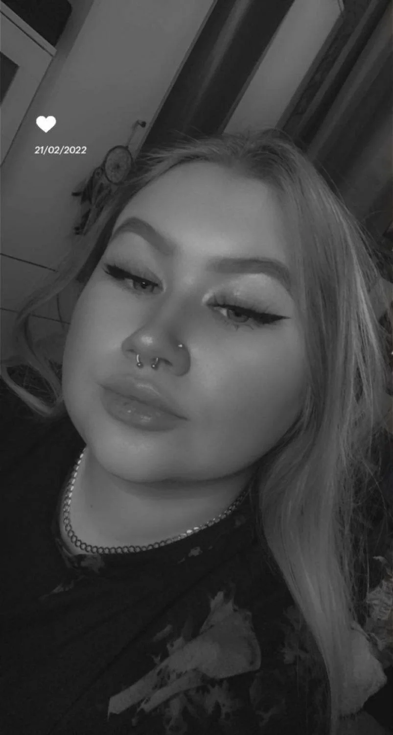 make my gf a webslut, dm me to talk image 4