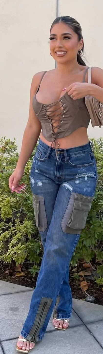 IRL Latina Milf Cynthia image 6