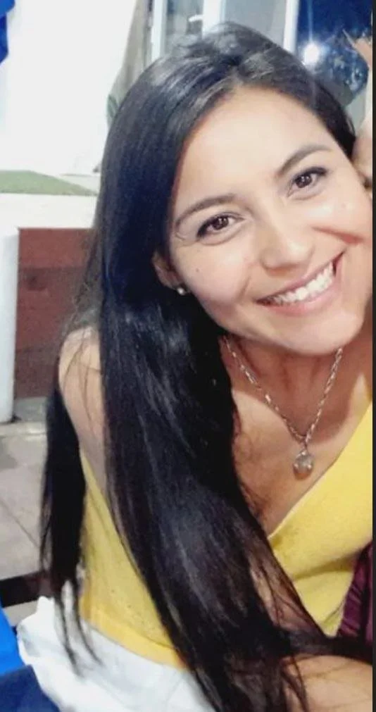 Puta Correntina ,mujer de policia de Villaguay, infiel ,milf y fit. image 30