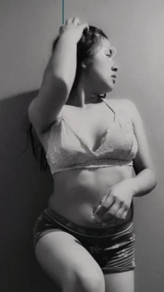 uma latina mandou as fotos pro namorado e acabou vazada image 5