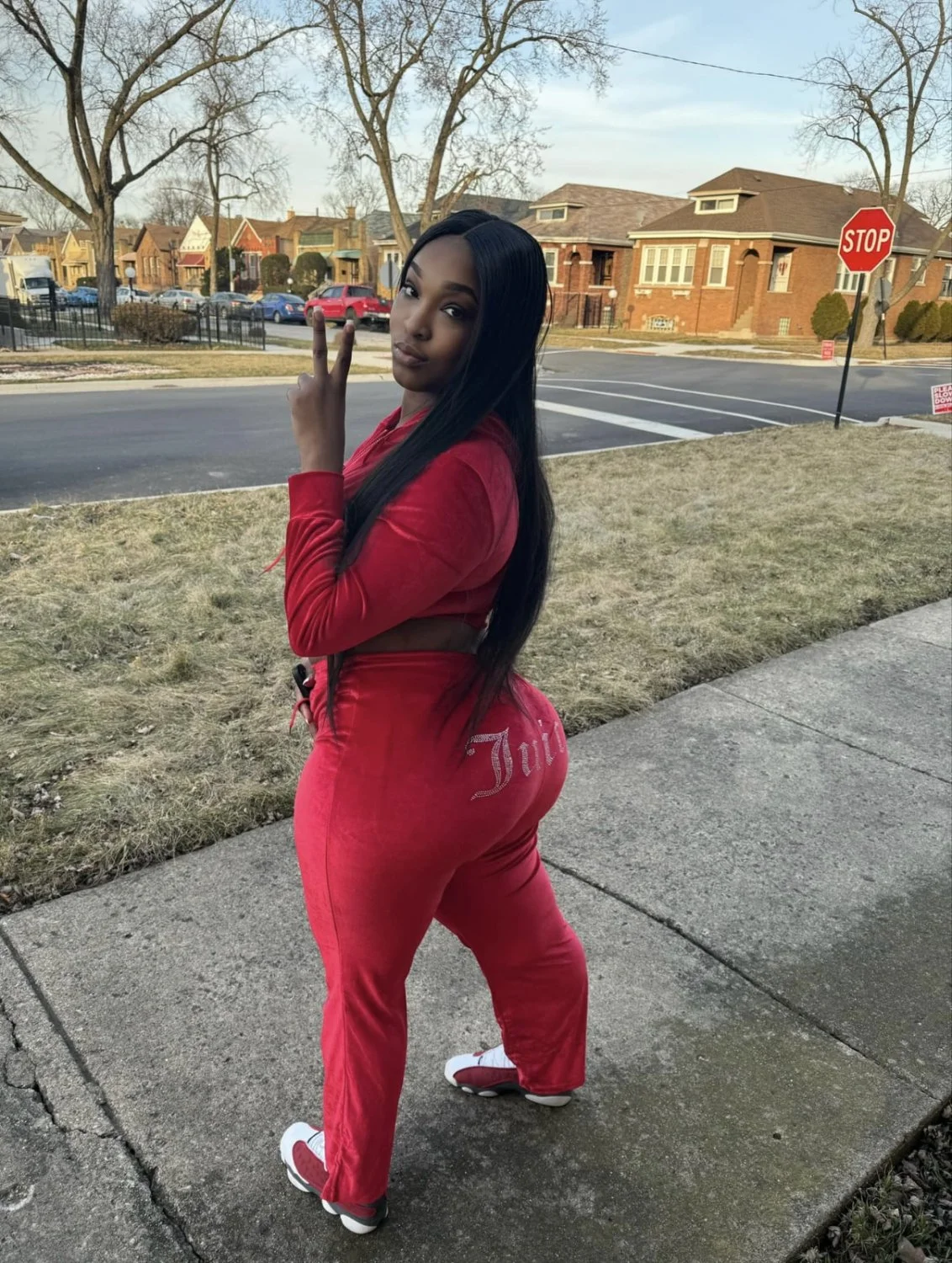 Who’s mom is this ? image 2