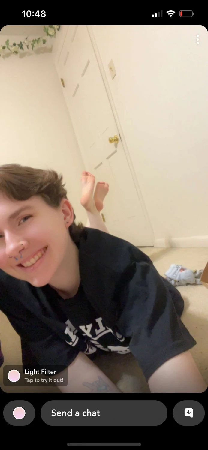 Fun short haired snap girl image 4