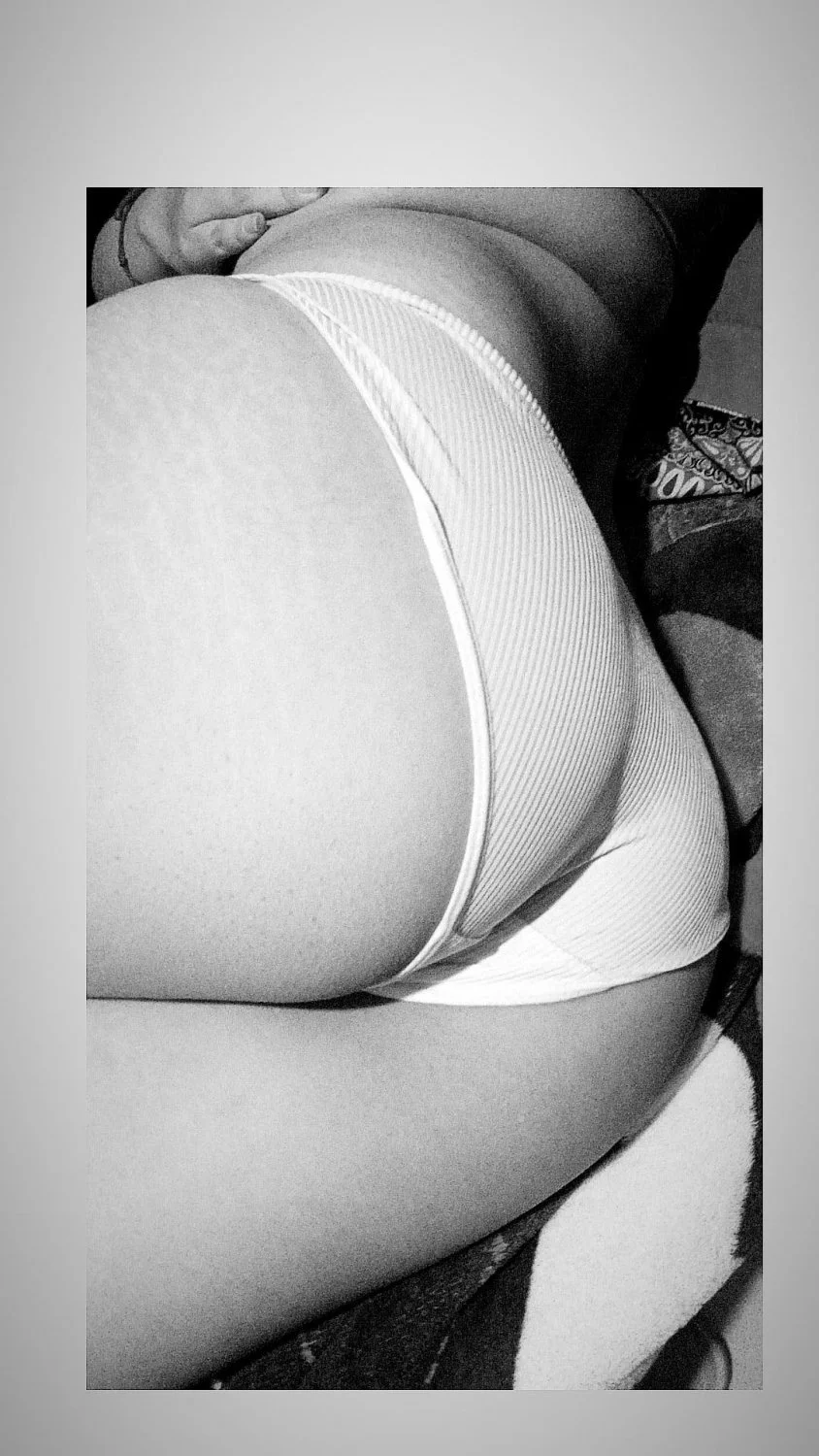 Hermosa tetona image 18