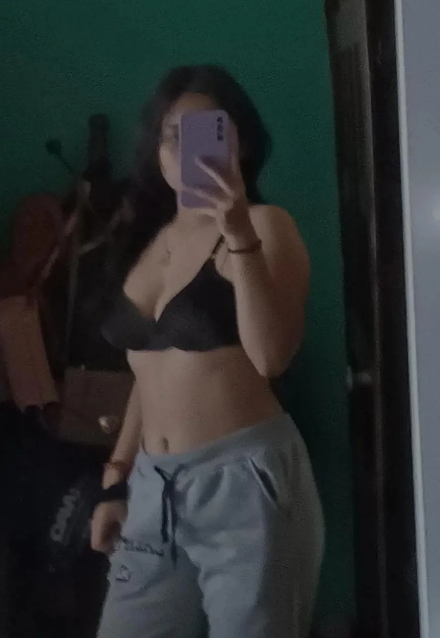 Hermosa tetona image 36