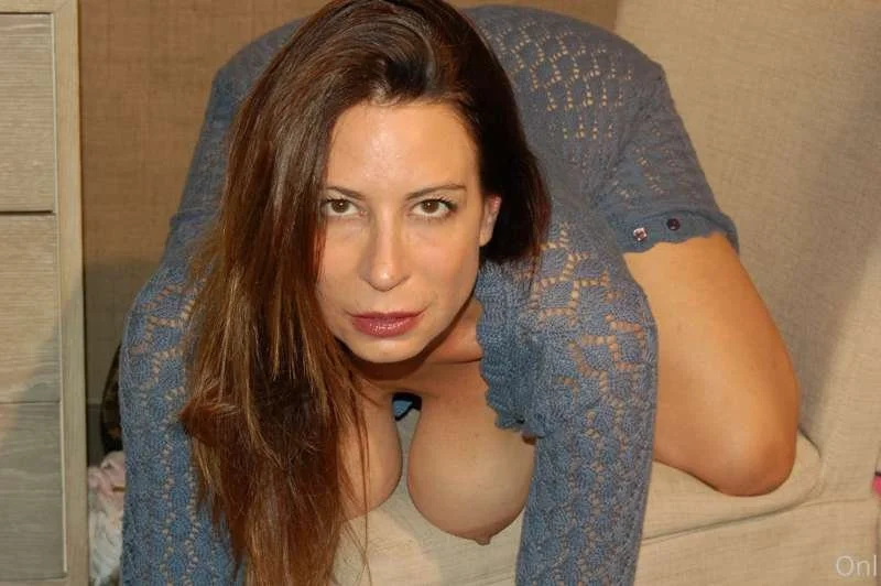 Christy Milf image 16