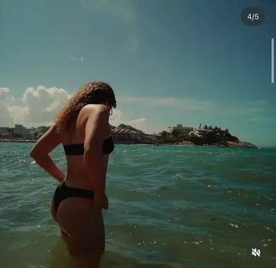 Corinho mandou insta da esposa cover image