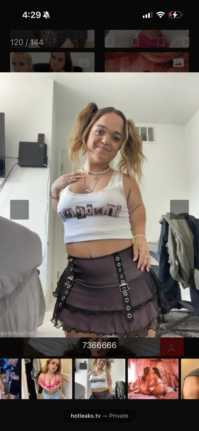 Lia midget image 19