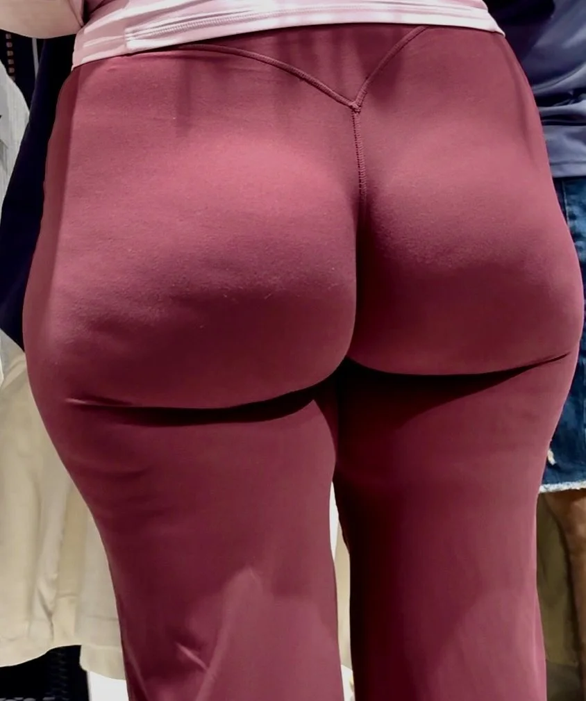 Thick Latina Dumptruck image 6