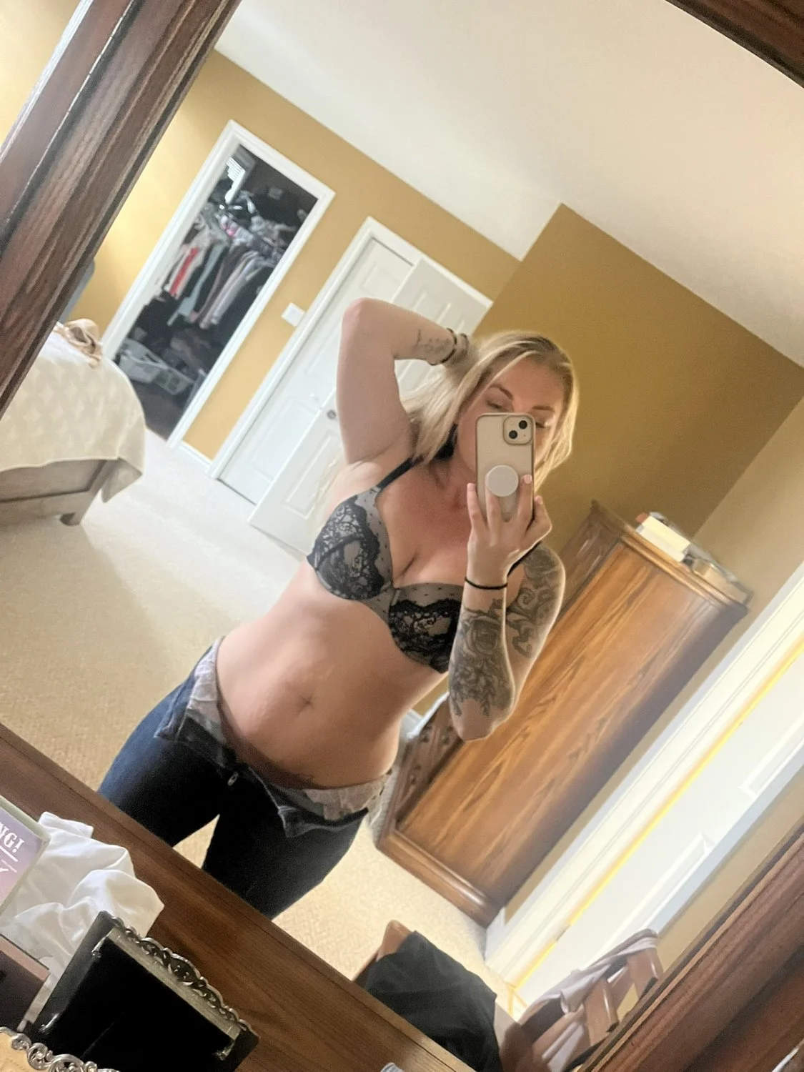 Hot Wife's and Girlfriend's and Exs image 3