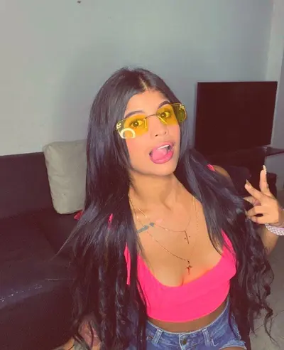 Valentina mor teen latina cover image