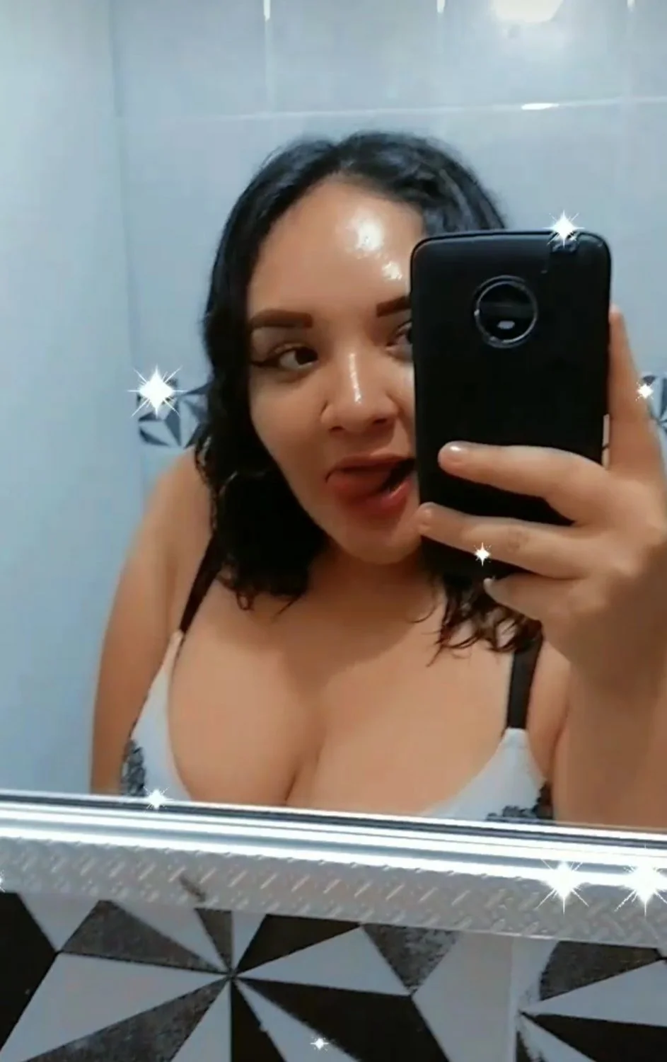 Latina image 4