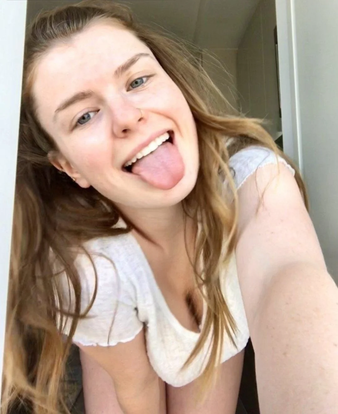 Lizzie image 2