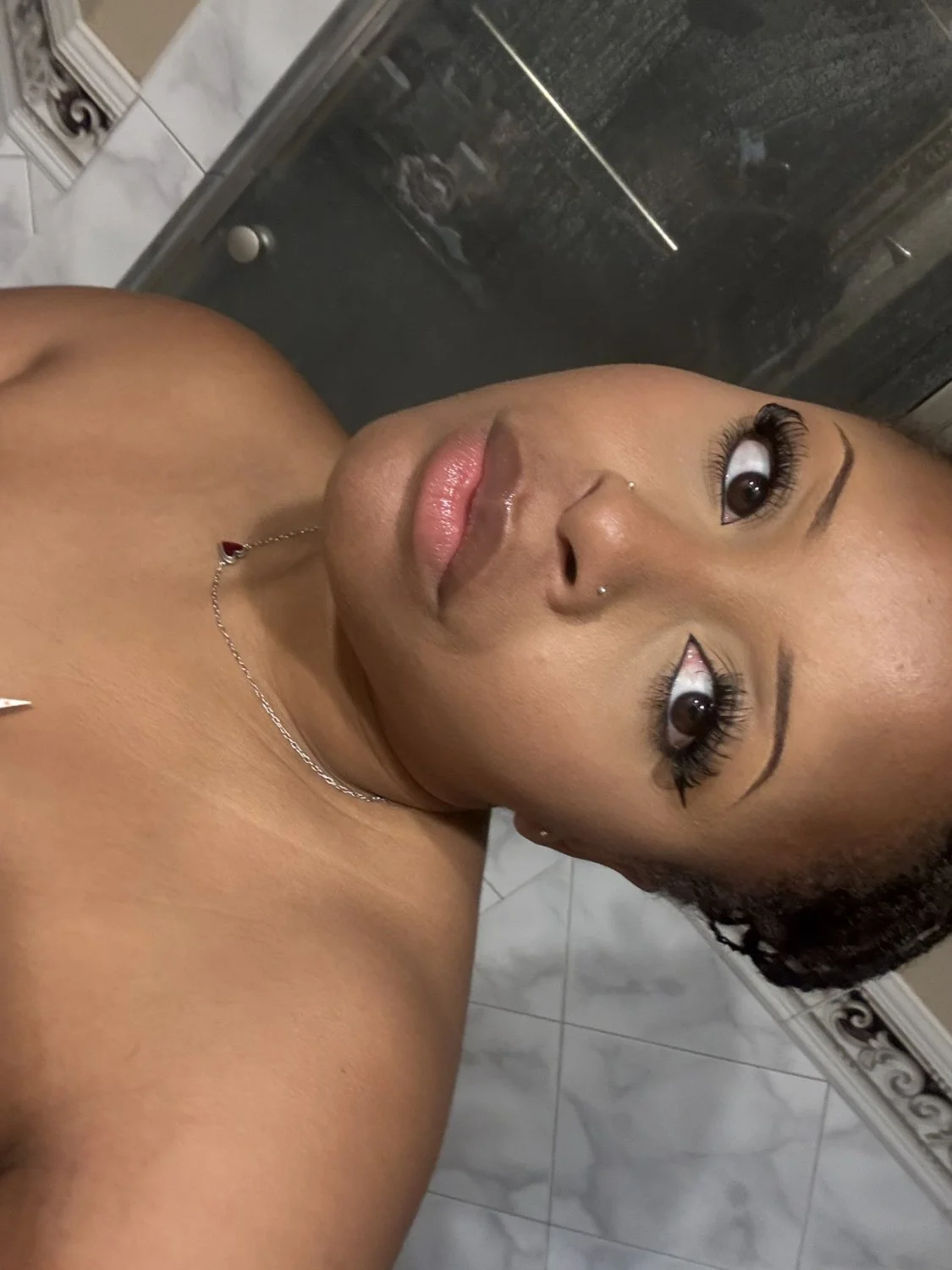 Pretty Bbw ebony with glasses image 5