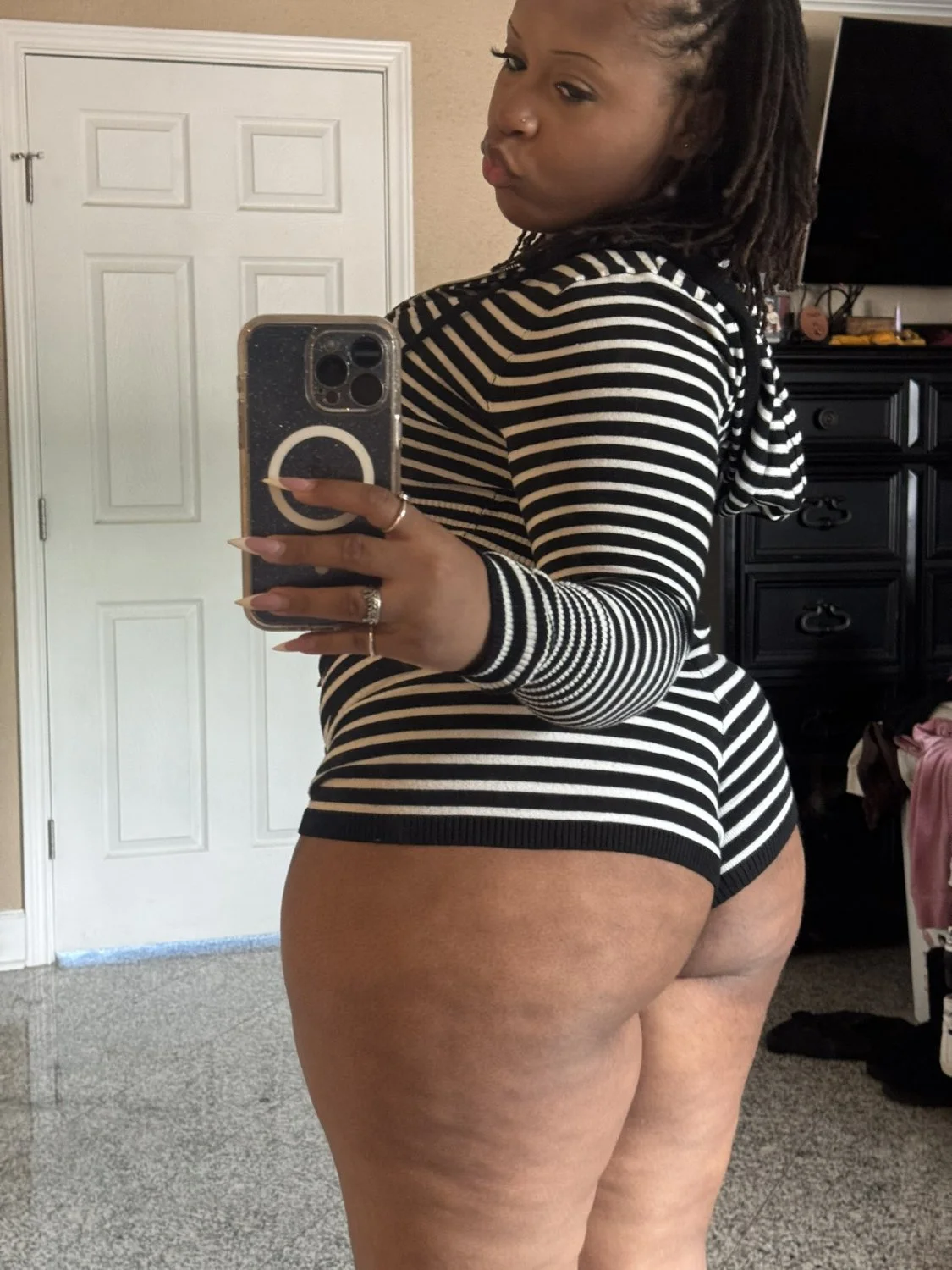 Pretty Bbw ebony with glasses image 8