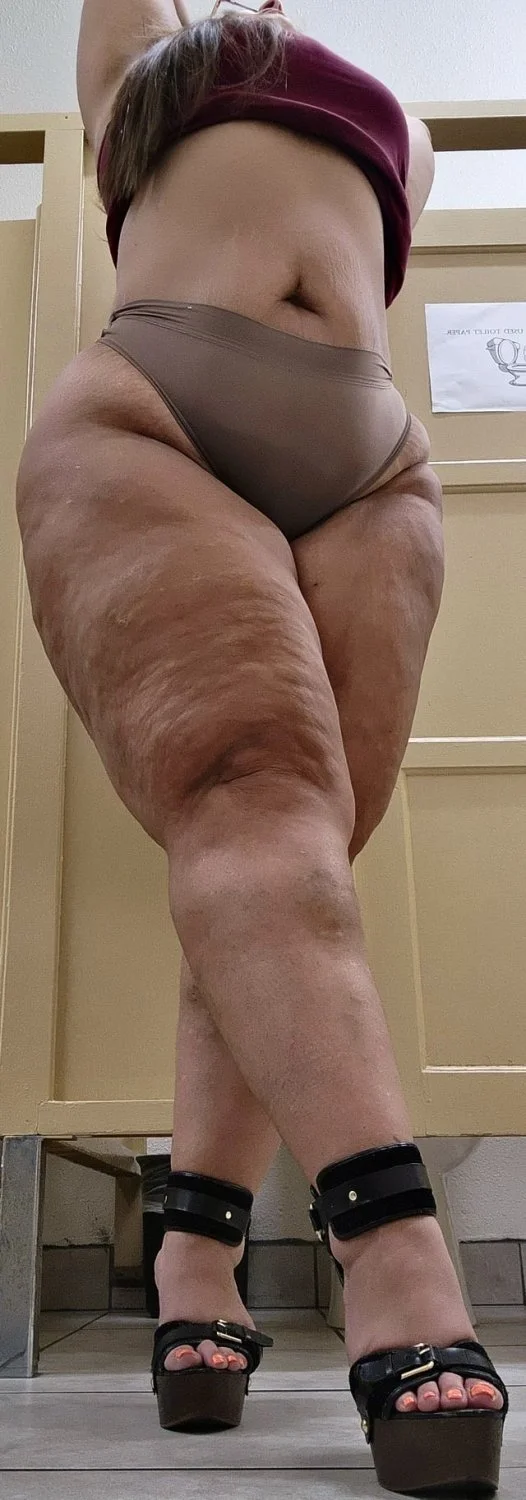 French Milf Sent Me These main image