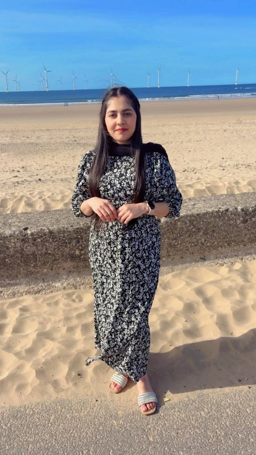 Sexy Pakistani hijabi slut image 3