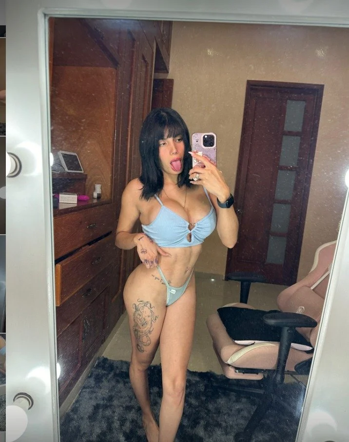 SEXY SOPHIA LEEH TETONA RICA image 32
