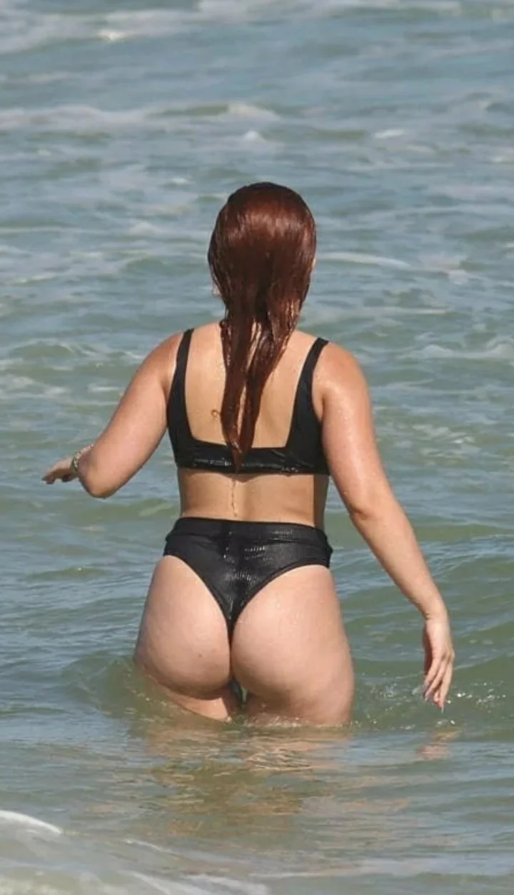 Essa Larissa Manoela tá uma delícia 🥵🥵🥵😛😛 image 28