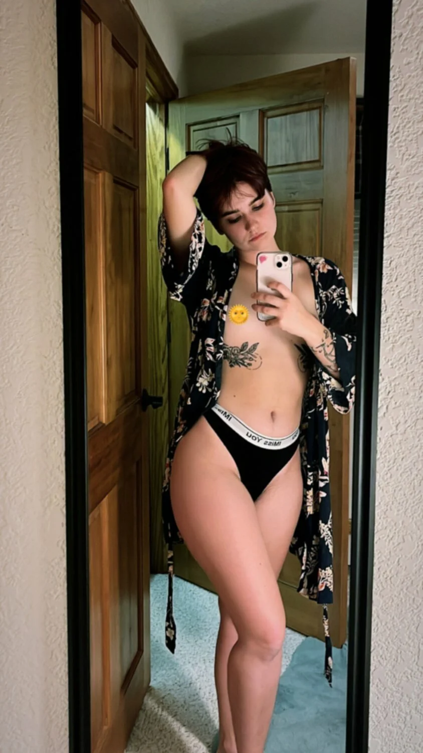Slutty short hair image 11