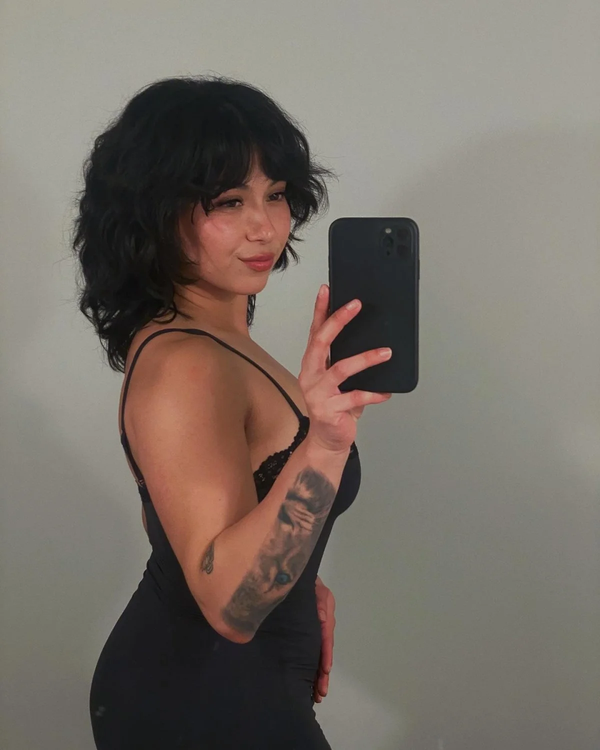 Busty Latina Bop Rae image 4