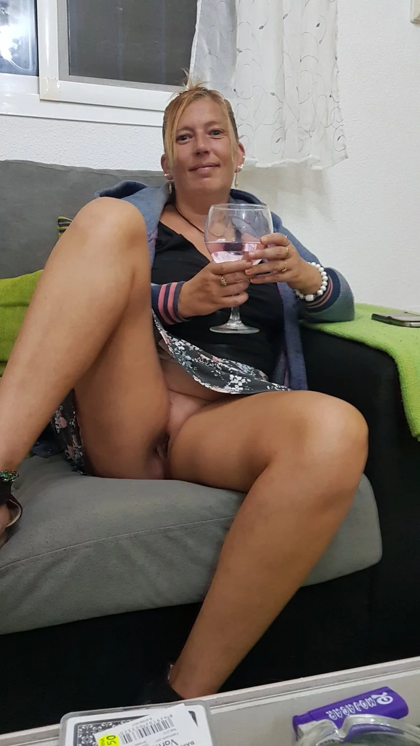 Milf Kitty 3 image 2