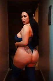 Thicc Latina/Asian milf from cali image 2