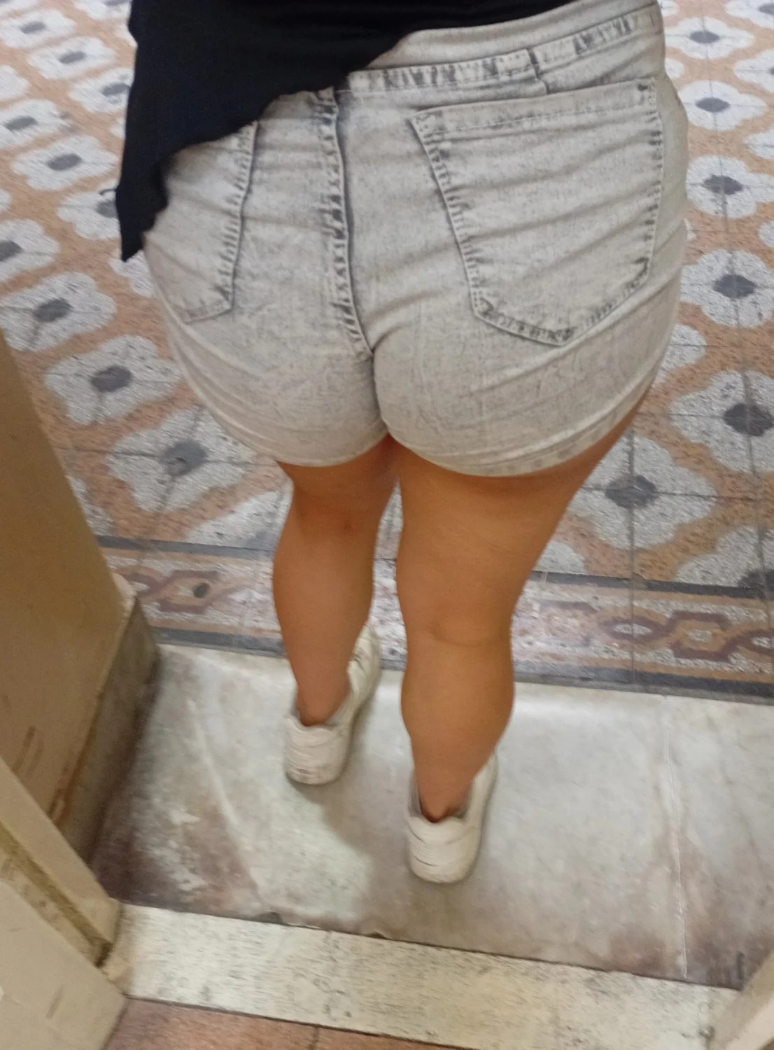 Mayra Sosa turra papona culona del mariano moreno cameltoe image 4