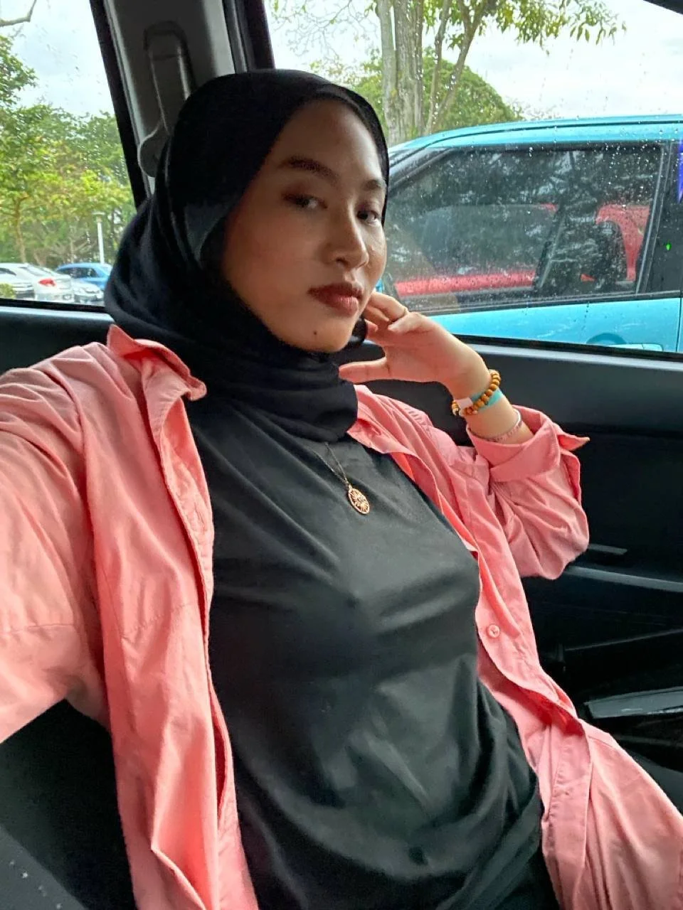 hijab bitch get hardcore fuck main image