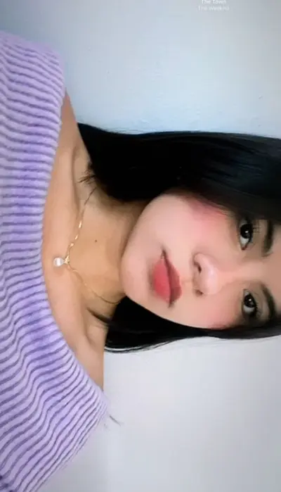 Las flaquitas hermosas son las más ricas y putas cover image