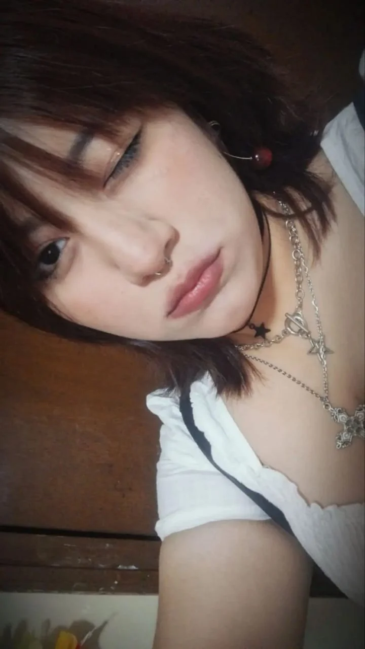 Más de mi novia image 2