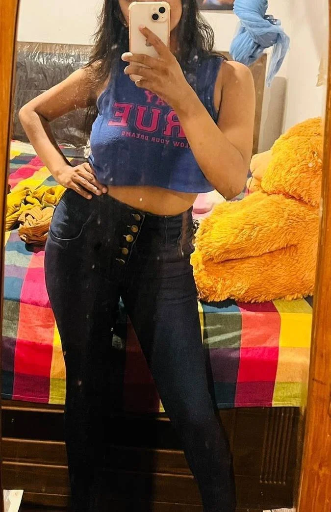 Desi leaks image 3