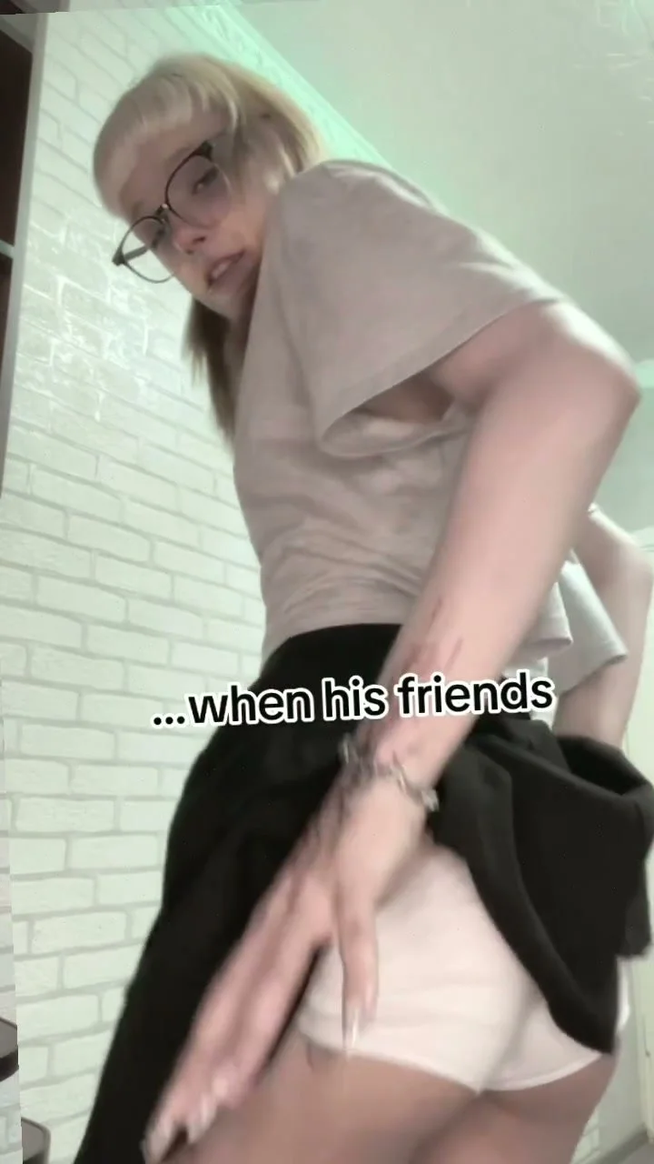🔞 petite fat ass cumming hard horny nude squirt 🫦😈 Check my OF image 4