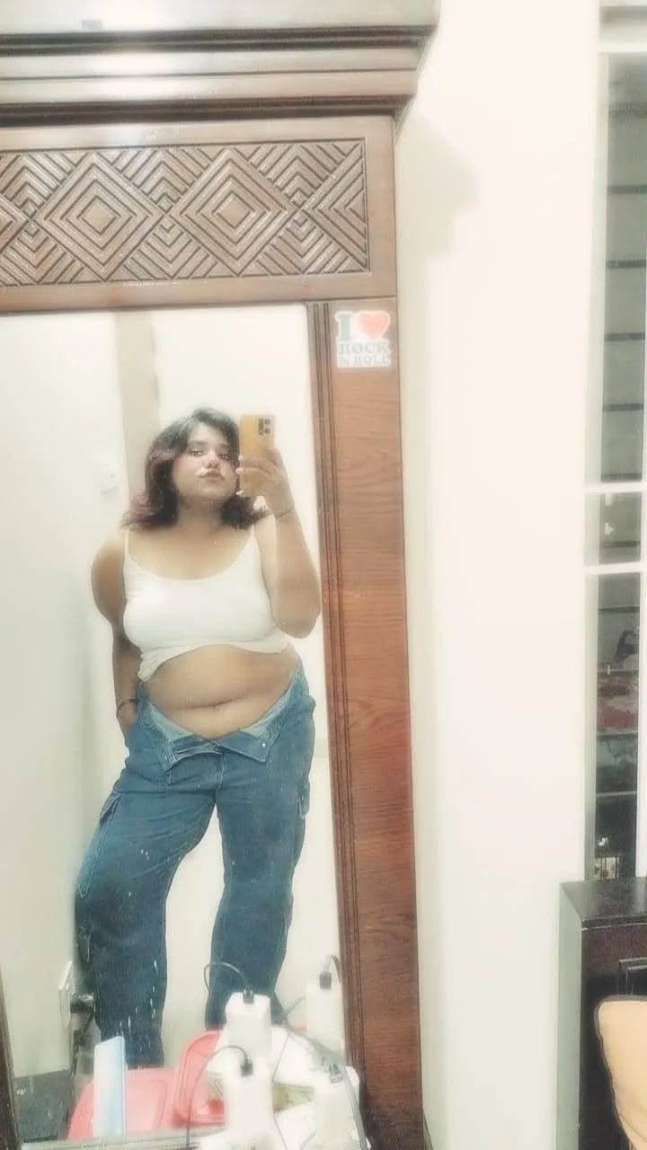 476 - Thick Indian gf leaked image 4